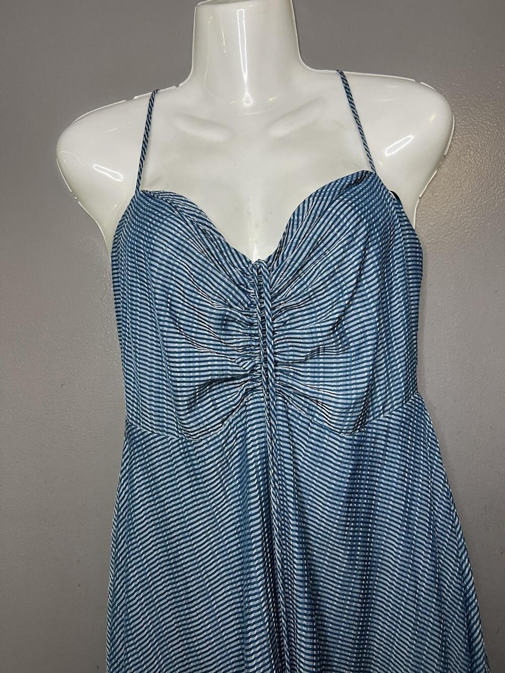 Wayf Dress Womens Medium Blue Striped Sweetheart Smocked Maxi Sundress Boho